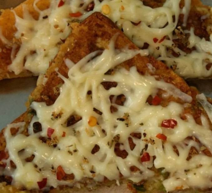 Cheesy Veggie Toast
